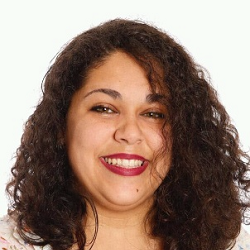 Tábata Coelho Marcondes Sarro