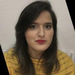 Carolinne Andrade Belo