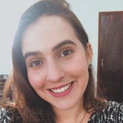 Aline Vitoriano